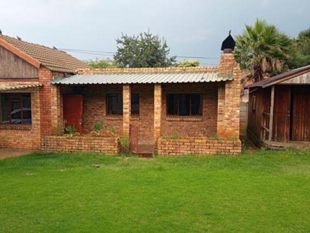 2 Bedroom House in Crystal Park