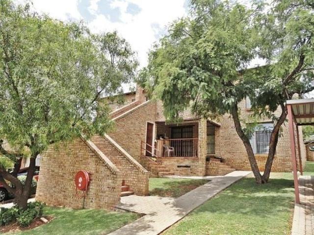 2 Bedroom House in Amorosa