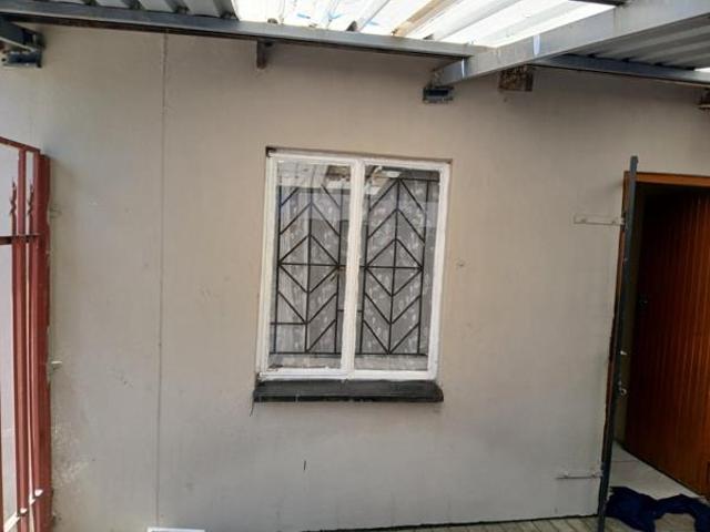 2 Bedroom House in Acaciaville