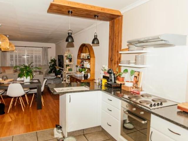 2 Bedroom House in Bethlehem Central