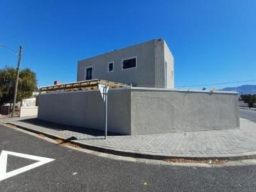 2 Bedroom House in Belthorn Estate