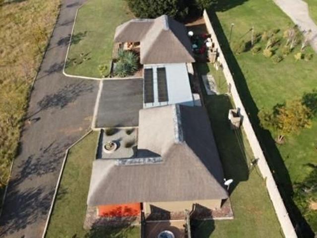 2 Bedroom House in Benoni Ah