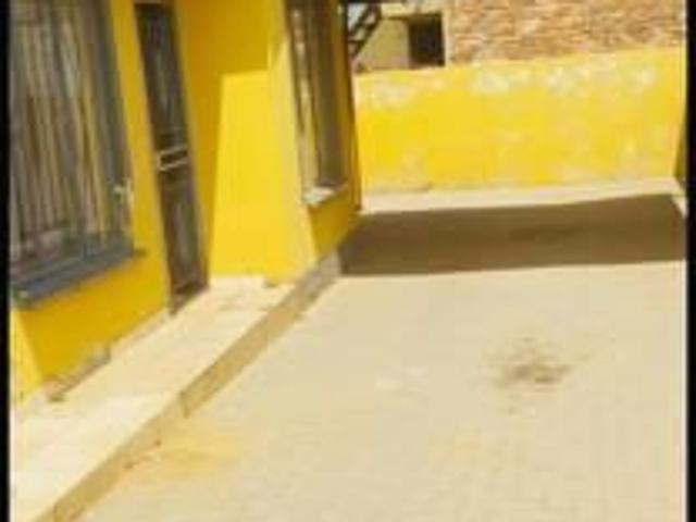2 Bedroom House in Birch Acres