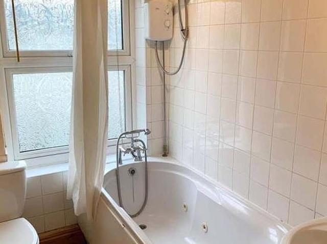 2 bedroom house in Birmingham