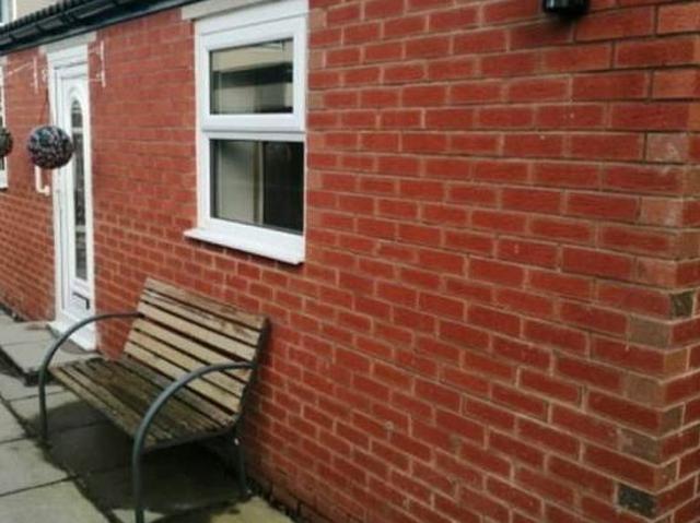 2 bedroom house in Birmingham