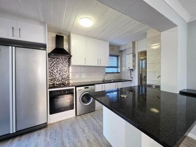 2 Bedroom House in Blomtuin