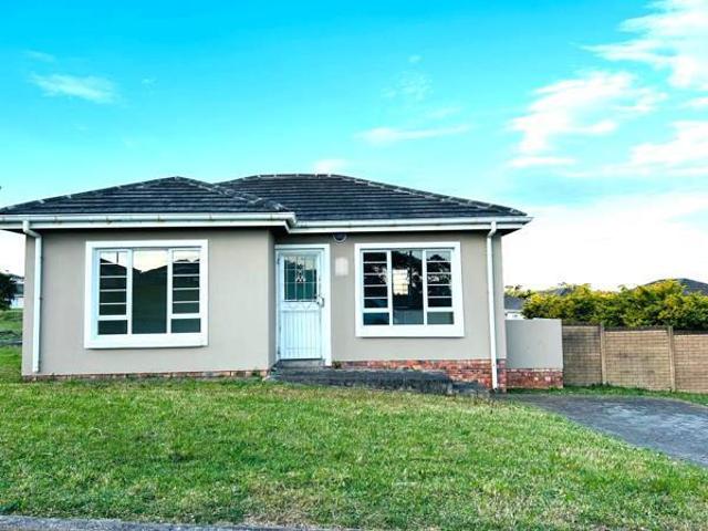 2 Bedroom House in Gonubie