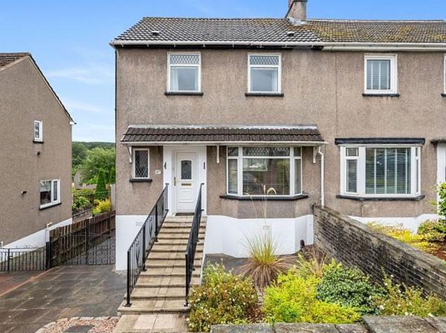 2 bedroom house in Glasgow