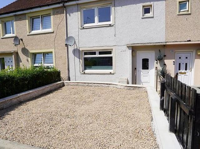 2 bedroom house in Glasgow