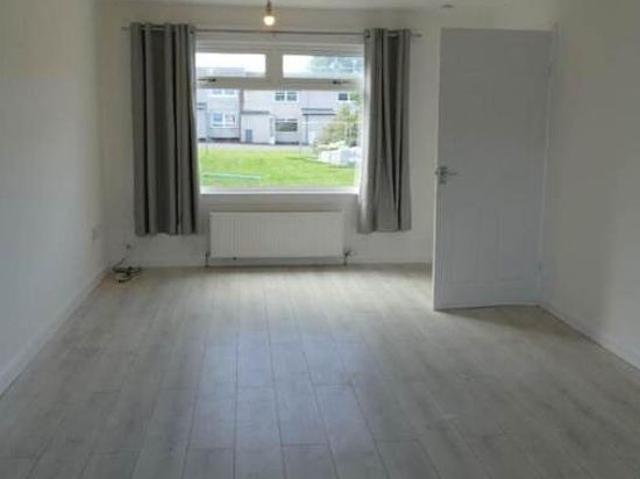 2 bedroom house in Glasgow