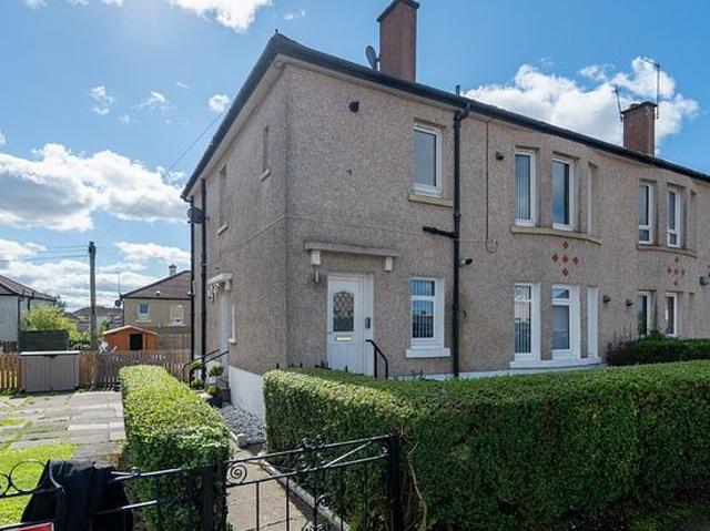 2 bedroom house in Glasgow
