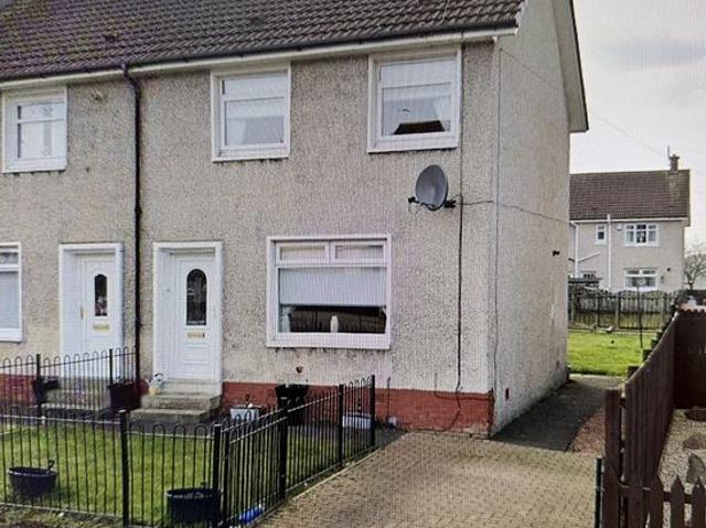 2 bedroom house in Glasgow