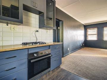 2 Bedroom House in Glen Marais