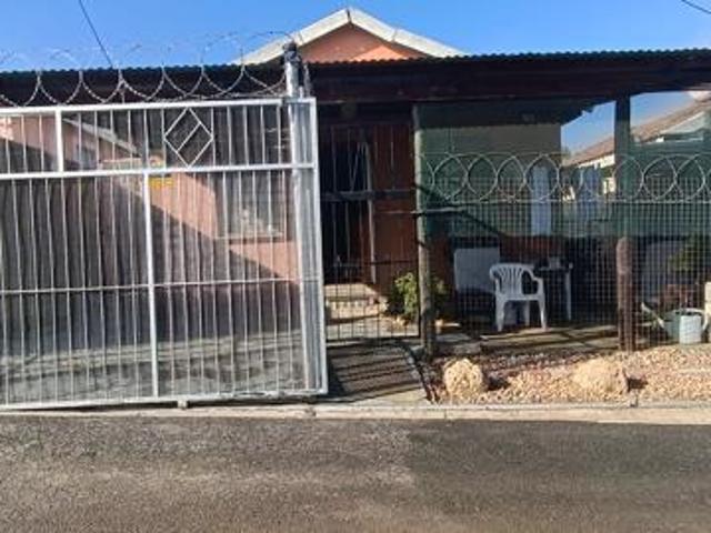 2 Bedroom House in Dalvale