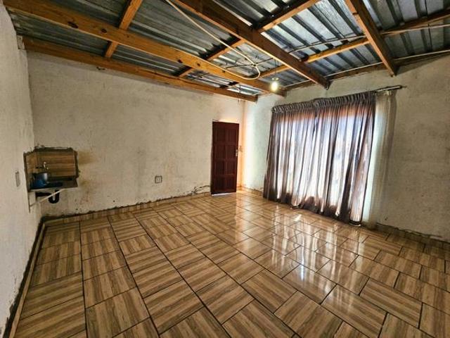 2 Bedroom House in Delmas