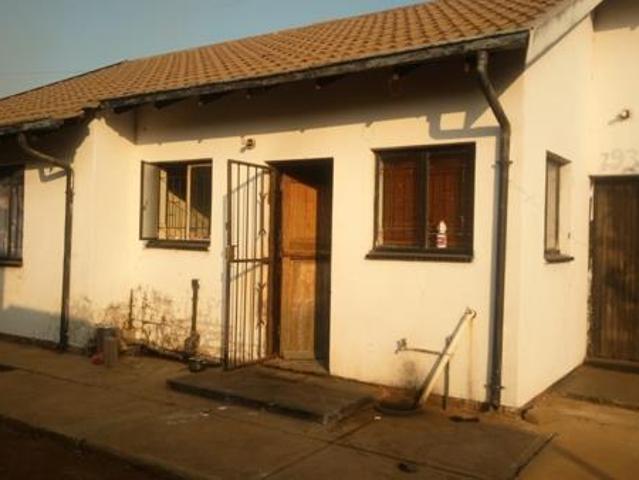 2 Bedroom House in Evaton West