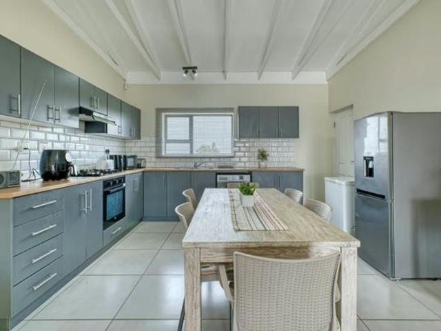 2 Bedroom House in Fountains Estate