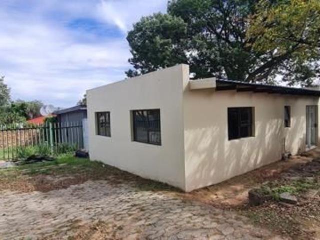 2 Bedroom House in Fontainebleau