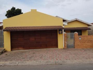 House to rent in Motherwell - Parking