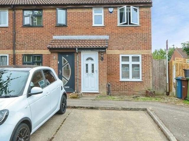 2 bedroom house in Harrow