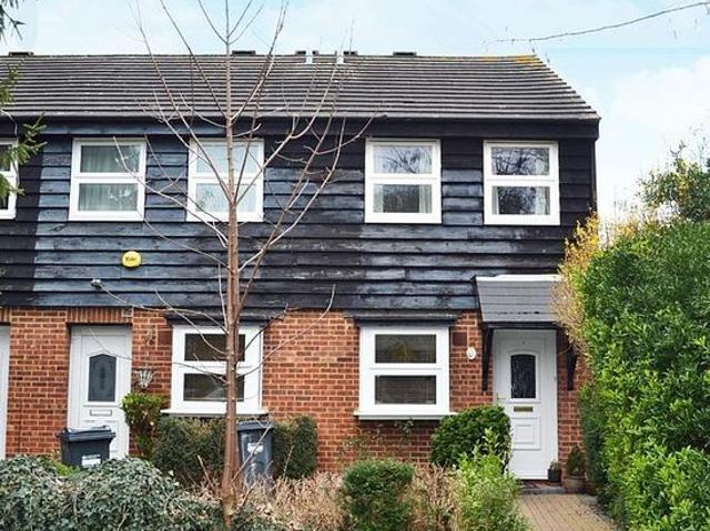 2 bedroom house in Isleworth