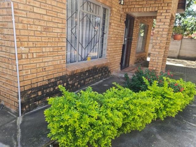 2 Bedroom House in Oos Einde