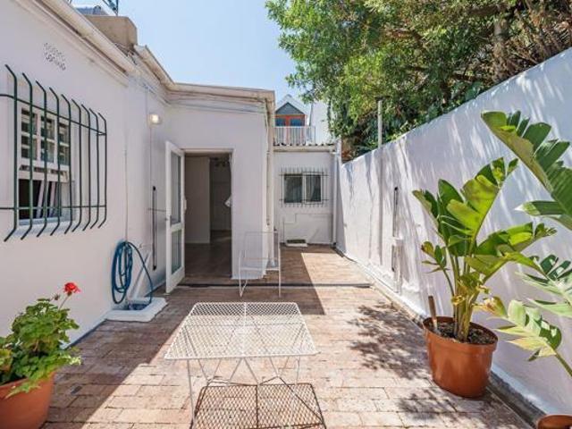 2 Bedroom House in Observatory