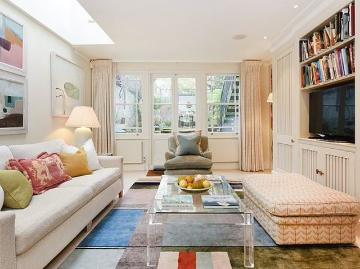 2 bedroom house in London