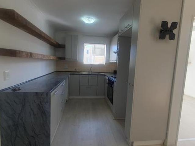 2 Bedroom House in La Colline