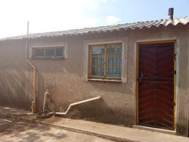 2 Bedroom House in Lethlabile