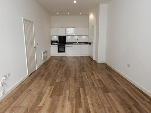 2 bedroom house in Leeds