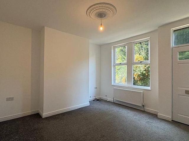 2 bedroom house in Leeds