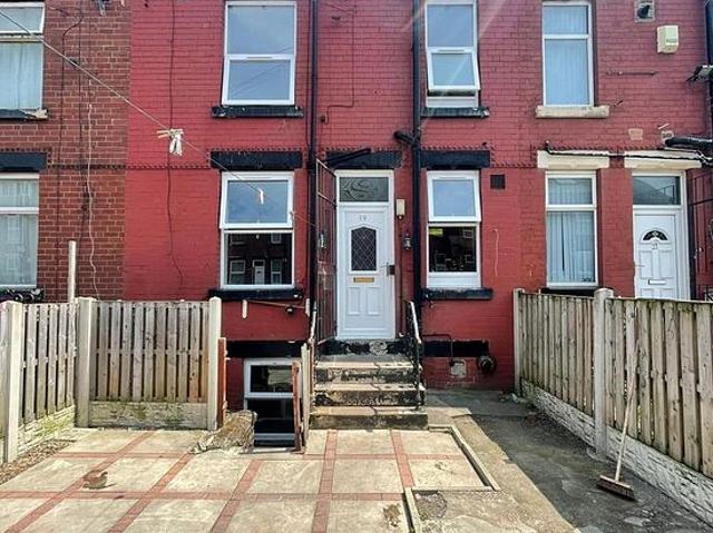 2 bedroom house in Leeds