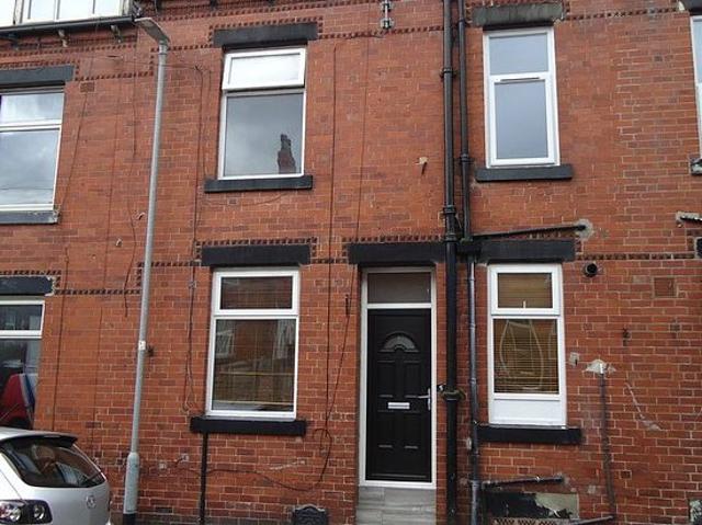 2 bedroom house in Leeds