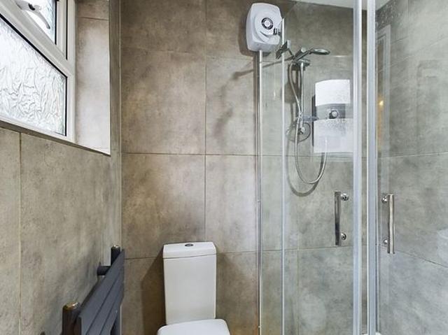 2 bedroom house in Liverpool