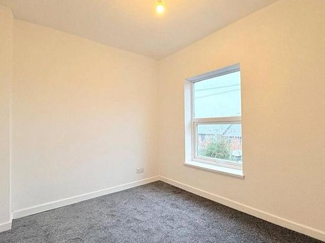 2 bedroom house in Liverpool