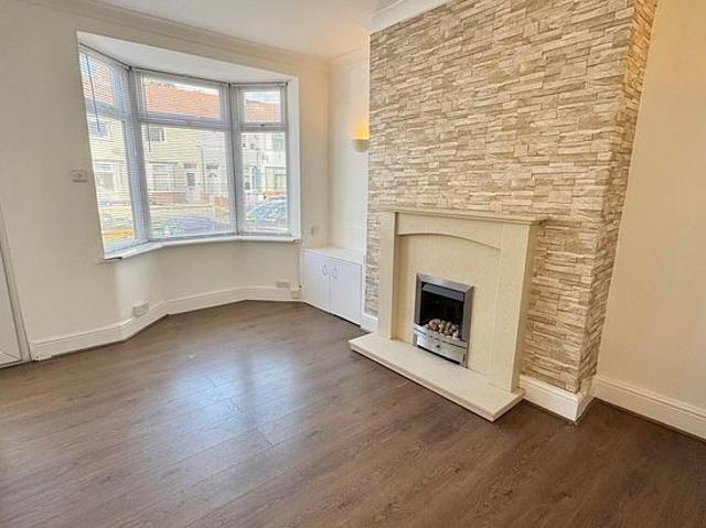 2 bedroom house in Liverpool