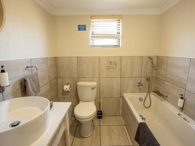 2 Bedroom House in Melville