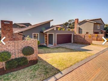 2 Bedroom House in Nortons Home Estate