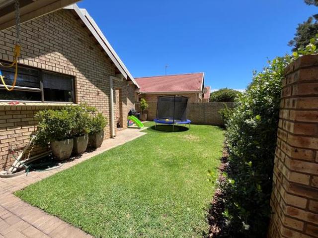 2 Bedroom House in South Ridge