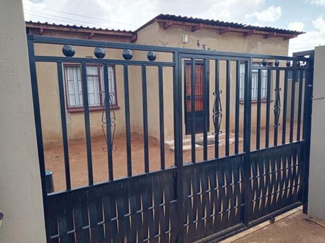 2 Bedroom House in Soweto Central