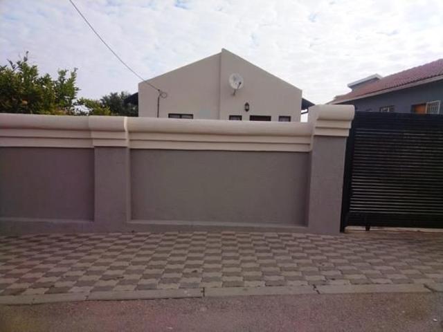 2 Bedroom House in Soshanguve Uu