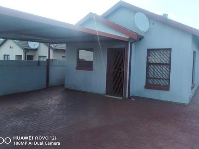 2 Bedroom House in Soshanguve Vv