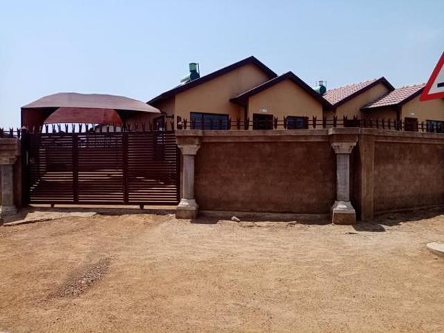 2 Bedroom House in Soshanguve Vv