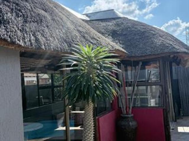 2 Bedroom House in Soshanguve Vv