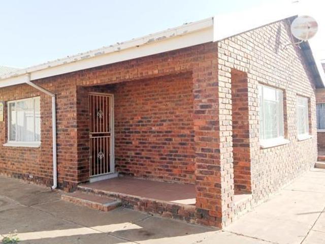 2 Bedroom House in Soshanguve Dd