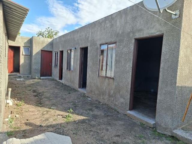 6 Bedroom House in Seshego