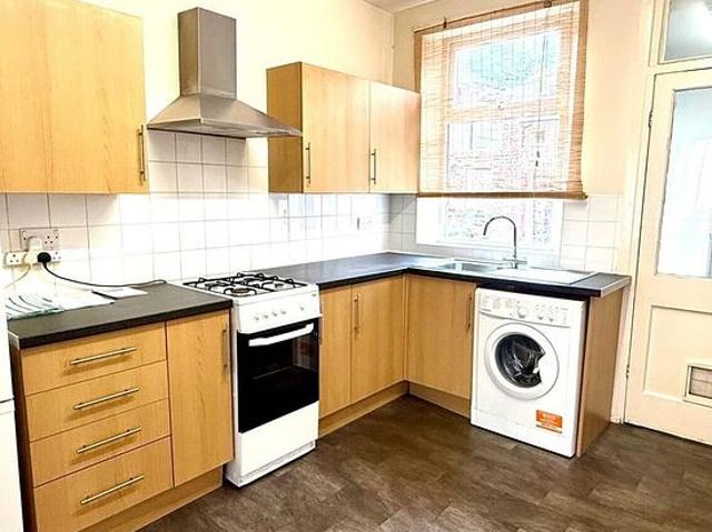 2 bedroom house in Sheffield
