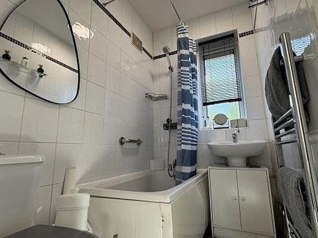 2 bedroom house in Sheffield