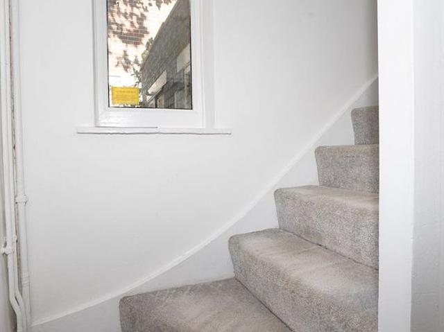 2 bedroom house in Sheffield